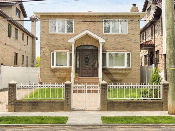15-38 150th st, Whitestone, NY 11357