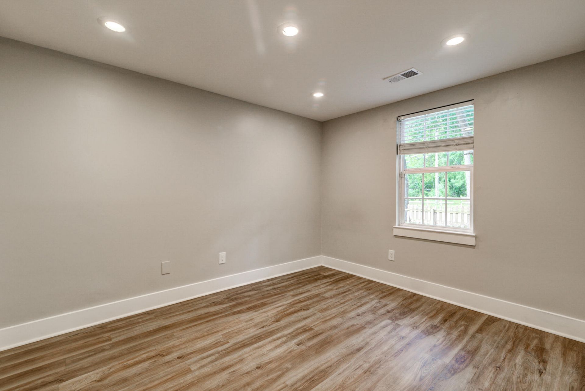 5134 Piedmont Photo 18