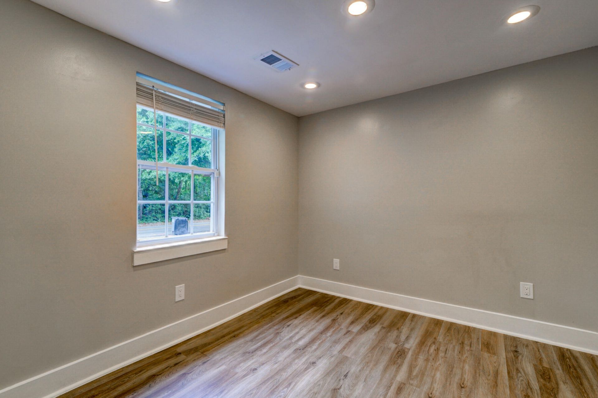 5134 Piedmont Photo 7