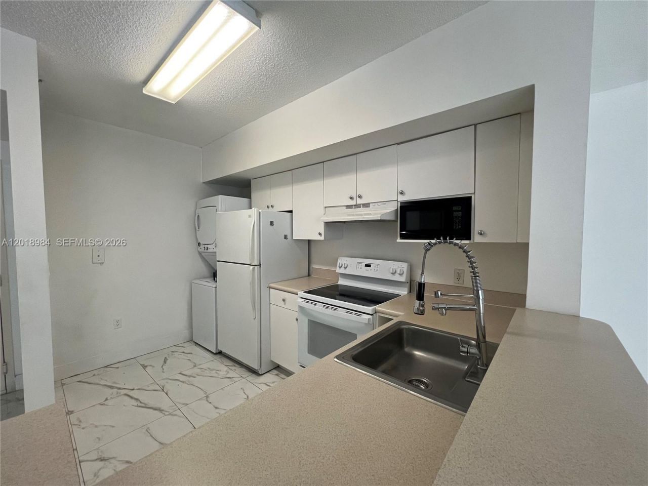 5085 NW 7th St , Unit 711, Miami, FL 33126 Photo