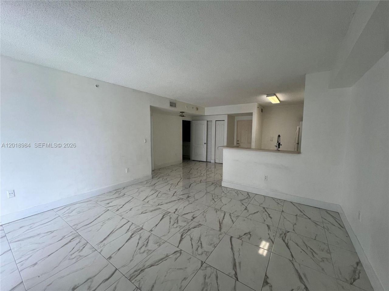 5085 NW 7th St , Unit 711, Miami, FL 33126 Photo