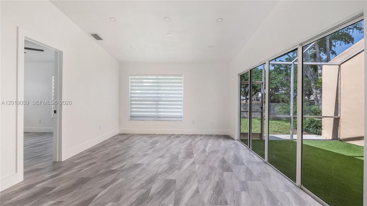 9531 W Heather Ln , Miramar, FL 33025 Photo