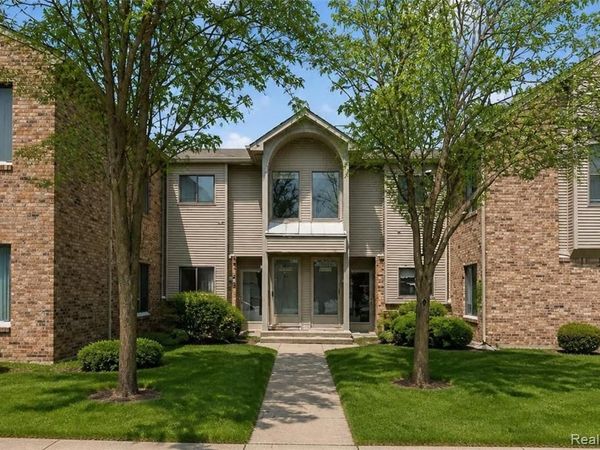 42739 Lilley Pointe Drive, CANTON, MI 48187
