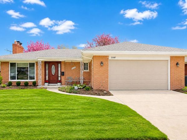 23187 Gladhill Lane, Saint Clair Shores, MI 48080
