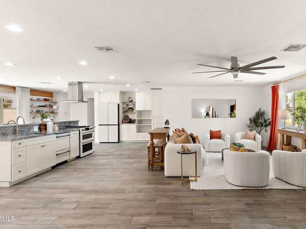 6128 N 16TH Place, Phoenix, AZ 85016
