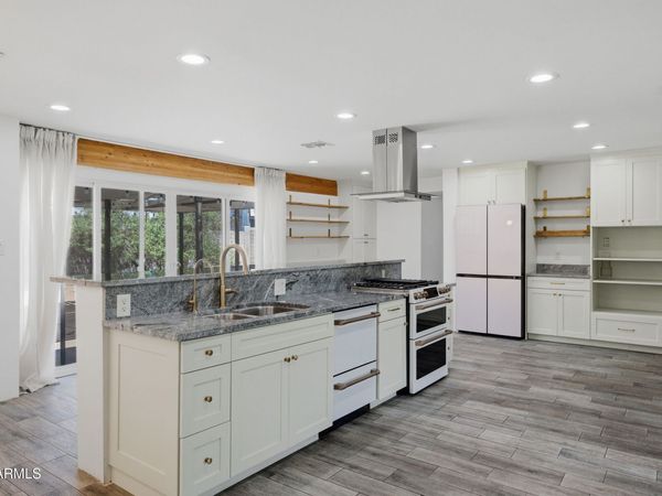 6128 N 16TH Place, Phoenix, AZ 85016