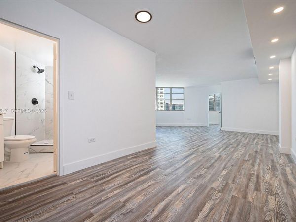 801 Brickell Bay Dr , Unit 1662, Miami, FL 33131