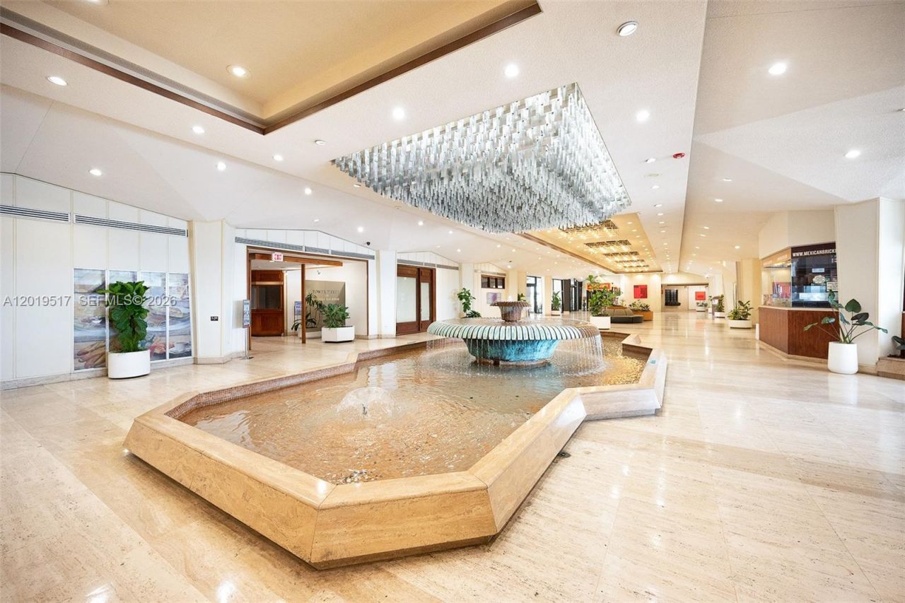 801 Brickell Bay Dr , Unit 1662, Miami, FL 33131 Photo