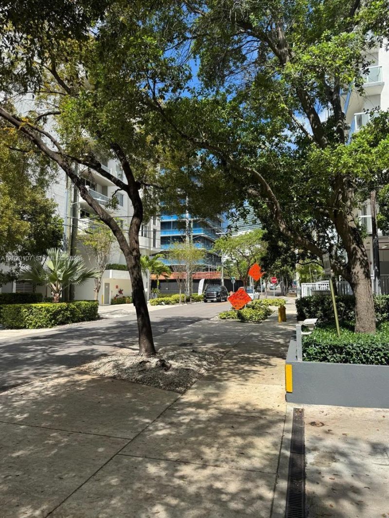 1723 SW 2nd Ave , Unit 704, Miami, FL 33129 Photo