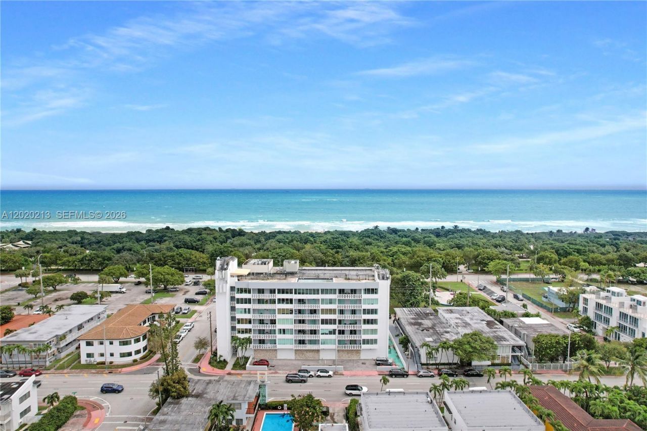 8233 Harding Ave, Unit 508, Miami Beach, FL 33141 Photo