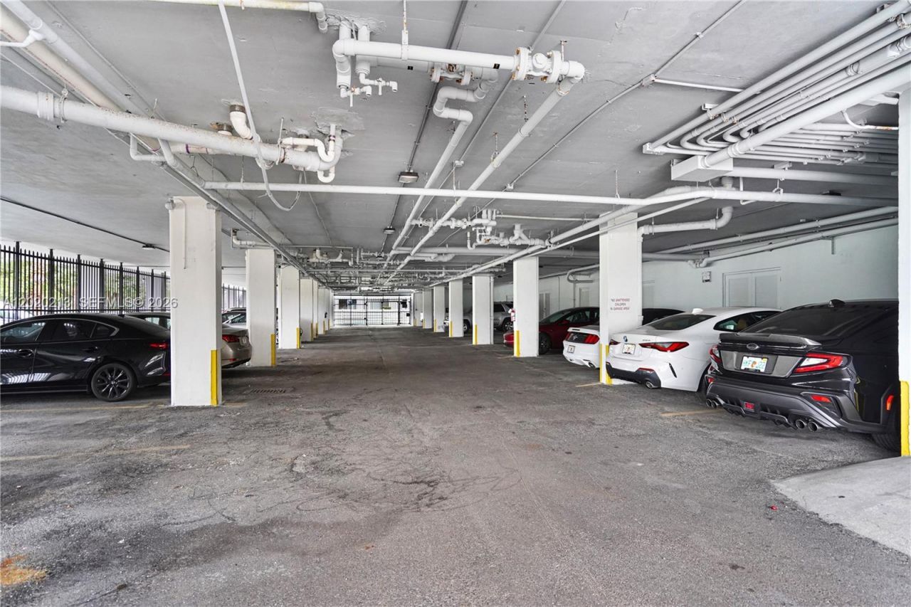 8233 Harding Ave, Unit 508, Miami Beach, FL 33141 Photo