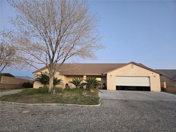 2201 Pampa Avenue, Pahrump, NV 89048