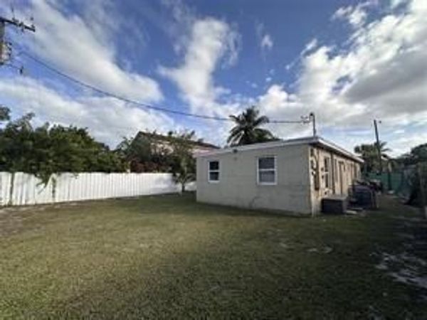 728 SW 6th Street, Unit 1-2, Dania Beach, FL 33004