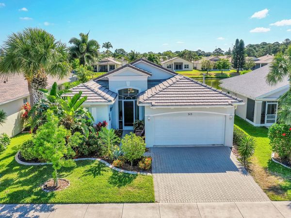 515 SW Indian Key Drive, Port St. Lucie, FL 34986