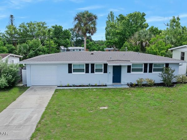 1045 Continental Drive, Daytona Beach, FL 32117