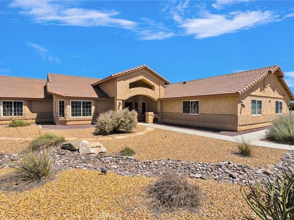 7625 Outpost, Oak Hills, CA 92344