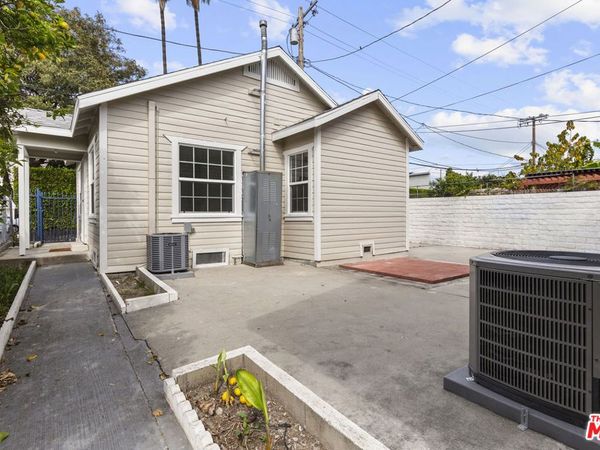 135 1/2 S Dillon Street, Unit 1/2, Los Angeles, CA 90057