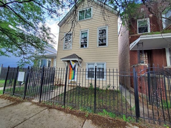 2839 N Central Park Avenue , Chicago, IL 60618