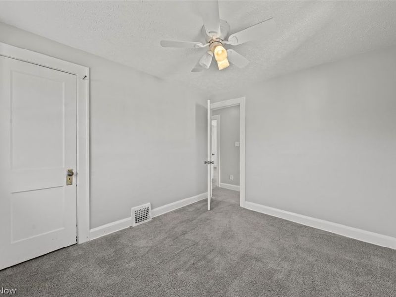 3423 Russell Avenue, Parma, OH 44134 Photo 18