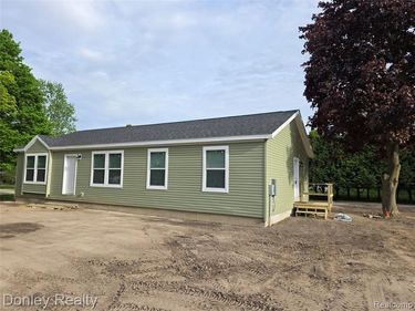 20 Hillview, Peck Vlg, MI 48466