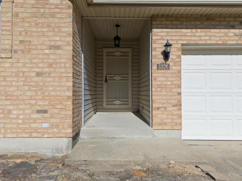 3326 Green Meadow Court, Batavia Twp, OH 45102 Photo 3
