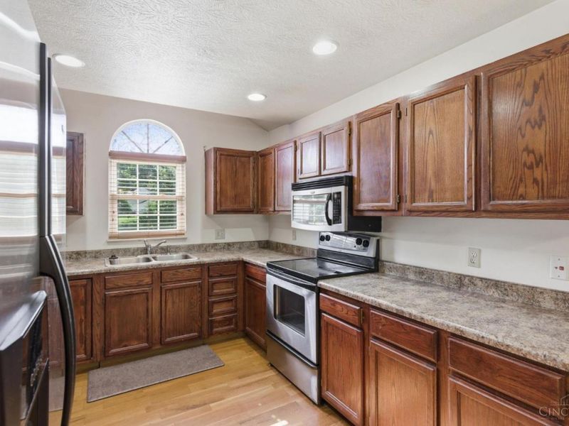 3326 Green Meadow Court, Batavia Twp, OH 45102 Photo 7