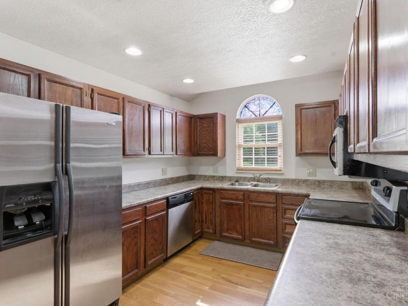 3326 Green Meadow Court, Batavia Twp, OH 45102 Photo 9