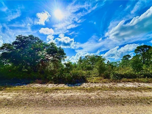 726 Kohler AVE , LEHIGH ACRES, FL 33972