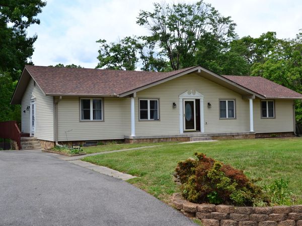 5012 Buffalo CIR , Salem, VA 24153