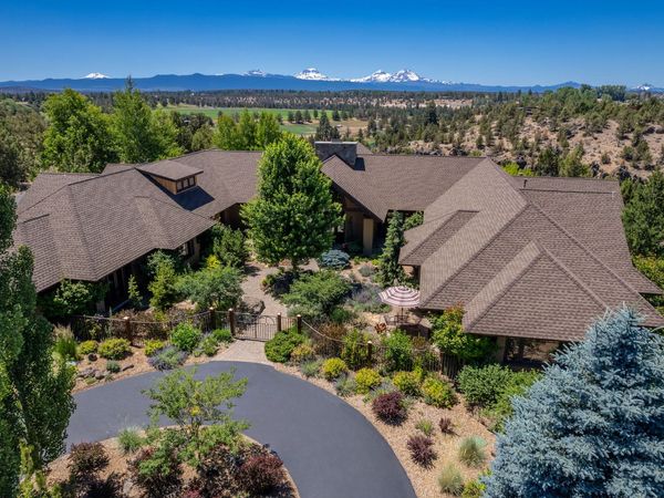 20450 Arrowhead Drive, Bend, OR 97703