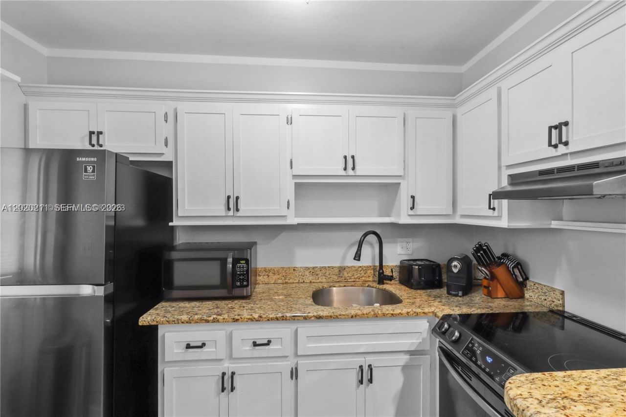 2420 SE 17th Cswy, Unit 301C, Fort Lauderdale, FL 33316 Photo
