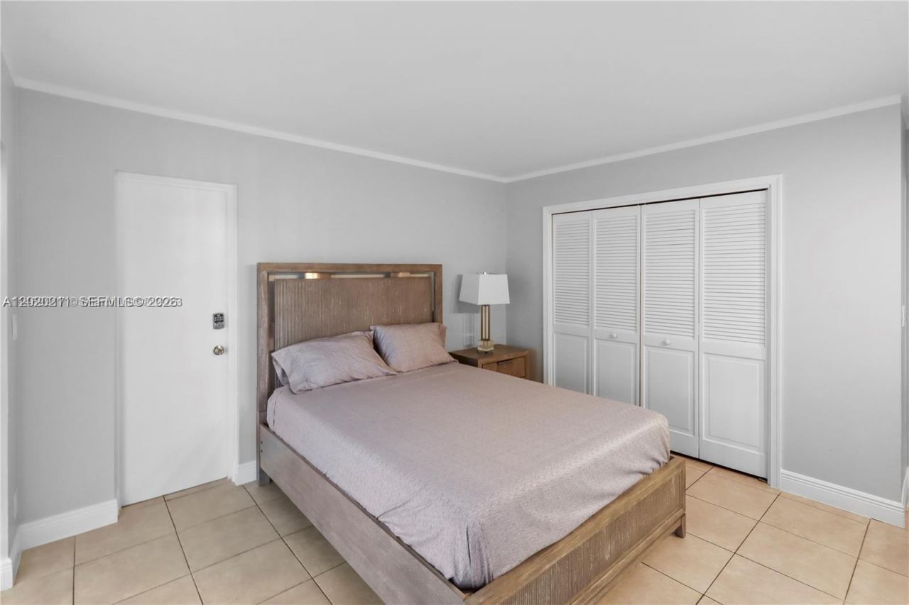 2420 SE 17th Cswy, Unit 301C, Fort Lauderdale, FL 33316 Photo