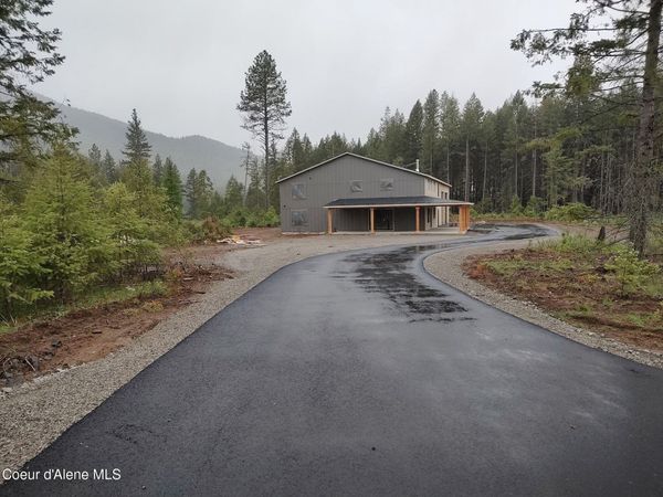 25817 N Dickens Rd, Athol, ID 83801