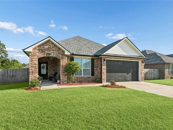 16154 DERRY Street , Ponchatoula, LA 70454