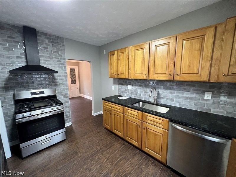 3569 W 147th Street, Cleveland, OH 44111 Photo 11