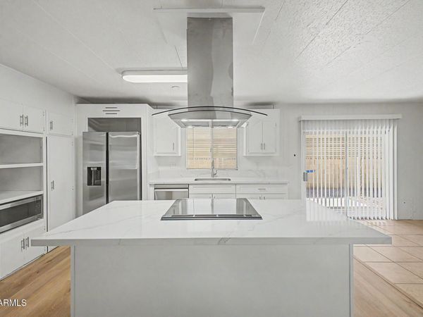 6602 W MISSION Lane, Glendale, AZ 85302