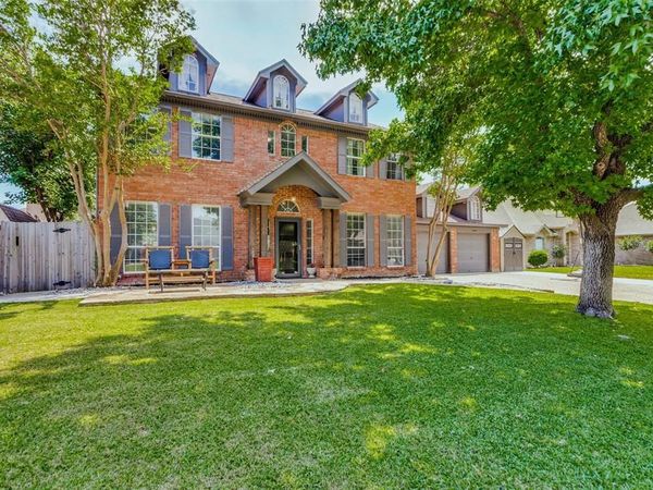 1228 Concho Drive, Benbrook, TX 76126
