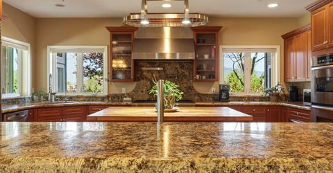 812 Jenna Court, Carson City, NV 89701 Photo