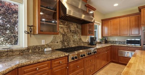 812 Jenna Court, Carson City, NV 89701 Photo