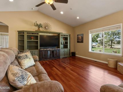 812 Jenna Court, Carson City, NV 89701 Photo