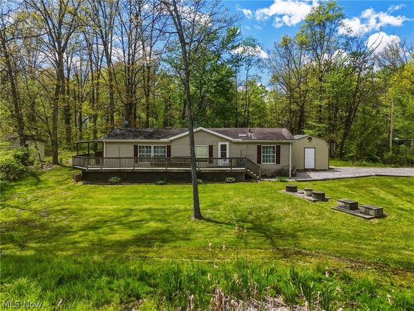 4613 N Lake Road , West Farmington, OH 44491