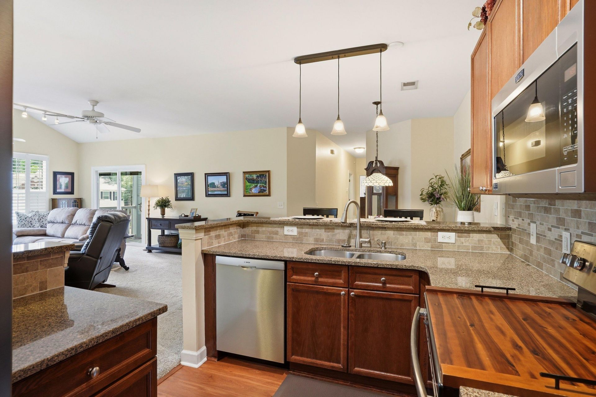 141 Golfview Lane Photo 9