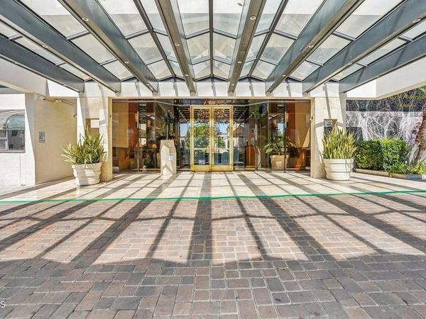 121 S Hope Street, Unit 408, Los Angeles, CA 90012
