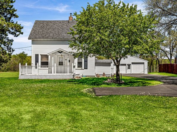 910 E Broadway St, Blair, WI 54616