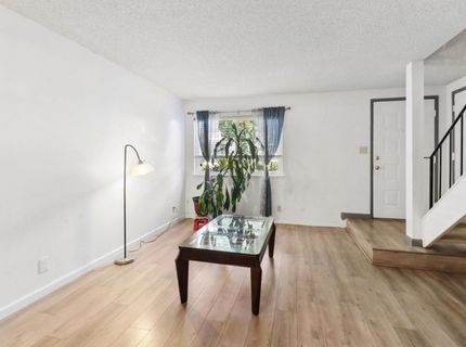 5820 Shadow Creek Dr #3, Unit 3, Sacramento, CA 95841 Photo