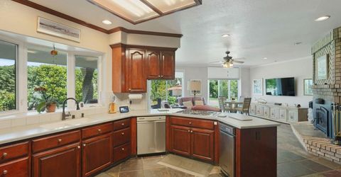 21649 N Des Moines Rd, Acampo, CA 95220 Photo