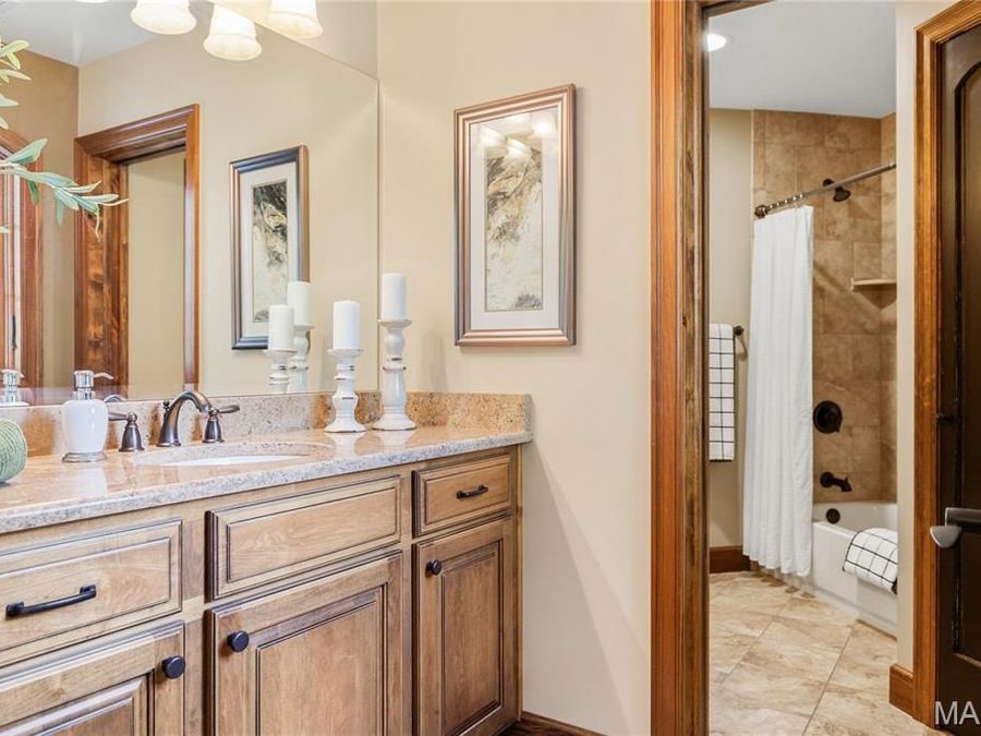 Property Image 64