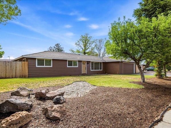 1650 SW 16th Street, Redmond, OR 97756