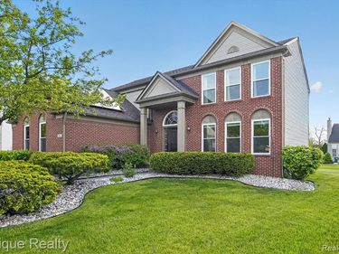 8068 Creek Bend Drive, York Twp, MI 48197