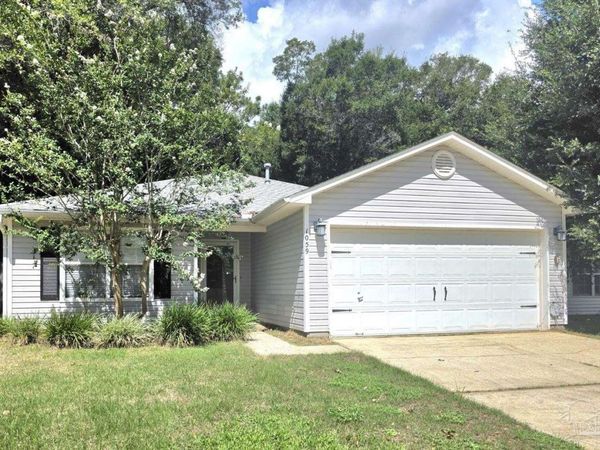 1059 Simpson St, Pensacola, FL 32526